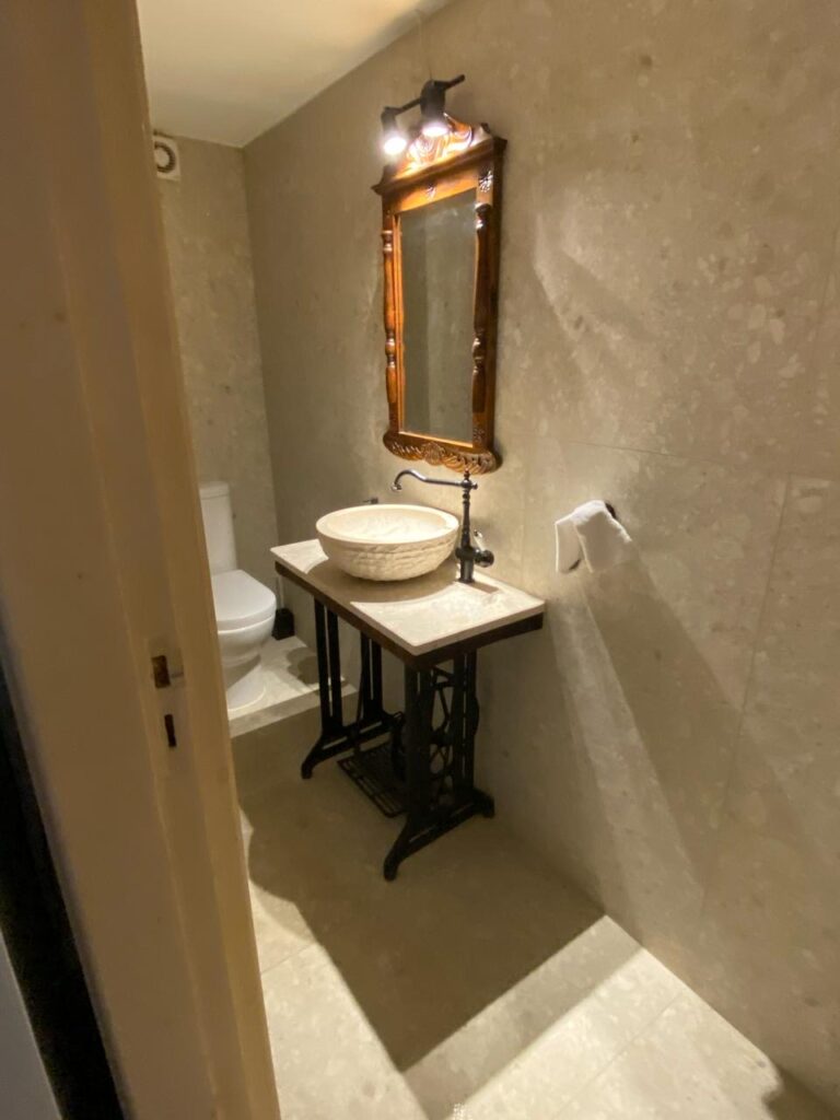 88b98fc8-0141-4c01-8681-e071a332546d