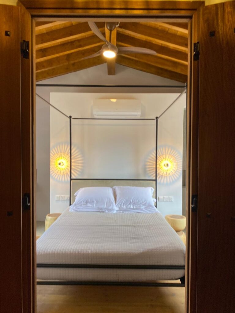 a05b945c-00a1-4314-82f9-a095f30aeab3