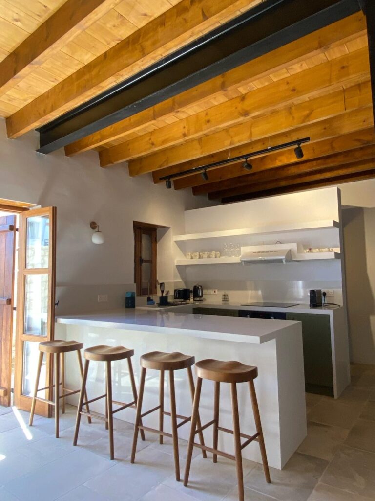 e14bd16f-b0d1-4362-a35f-93eca81f3897